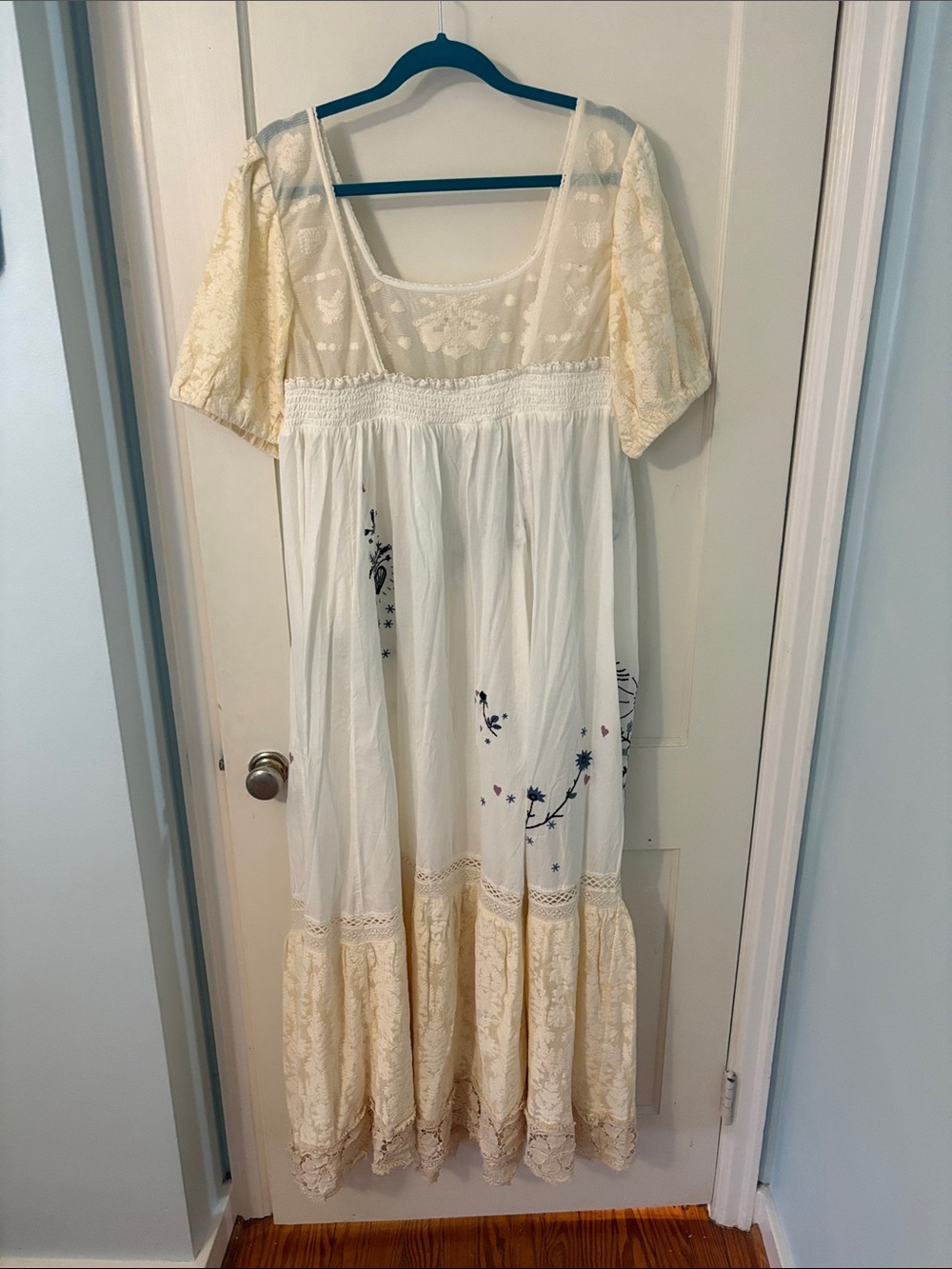 Kimchi Blue Size XL Embroidered Babydoll Maxi Ever After Dress with Lace Accents - Picture 3 of 4